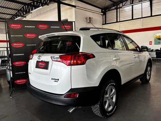 TOYOTA-RAV4-2.0 4X4 16V GASOLINA 4P AUTOMÁTICO TOYOTA-RAV4-2014