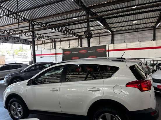 TOYOTA-RAV4-2.0 4X4 16V GASOLINA 4P AUTOMÁTICO TOYOTA-RAV4-2014