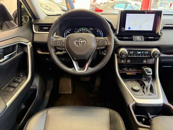 TOYOTA-RAV4-2023
