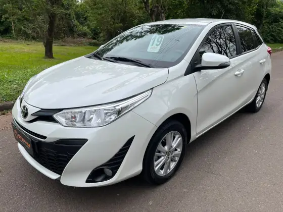 TOYOTA YARIS 1.3 16V FLEX XL PLUS TECH MULTIDRIVE