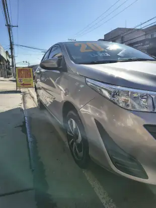 TOYOTA-YARIS-2020