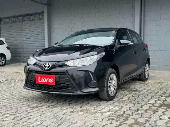 TOYOTA-YARIS-2025