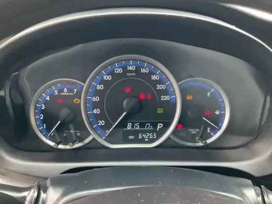TOYOTA-YARIS-2022