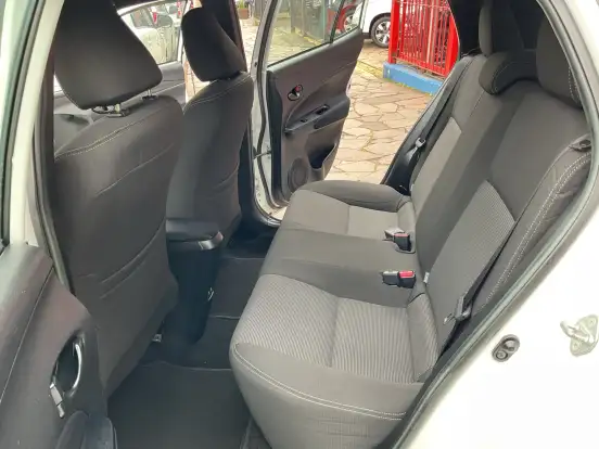 TOYOTA-YARIS-2022