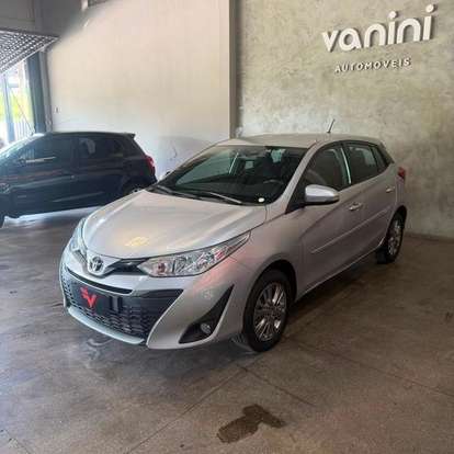 TOYOTA-YARIS-2021