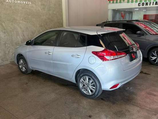 TOYOTA-YARIS-1.3 16V FLEX XL LIVE MULTIDRIVE TOYOTA-YARIS-2021