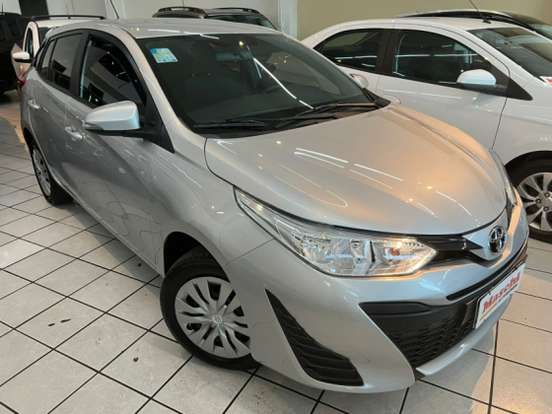 TOYOTA-YARIS-2020