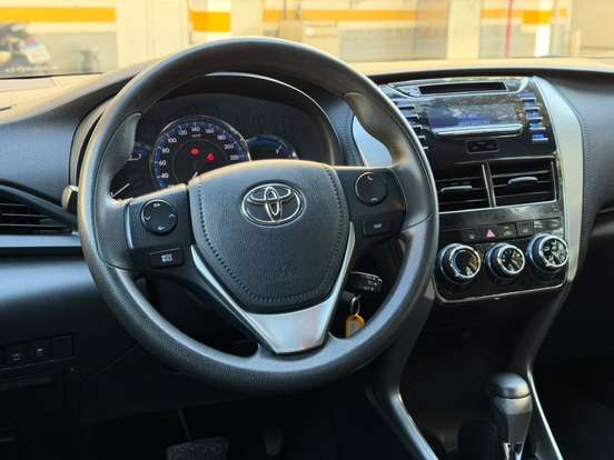 TOYOTA-YARIS-1.3 16V FLEX XL MULTIDRIVE TOYOTA-YARIS-2018