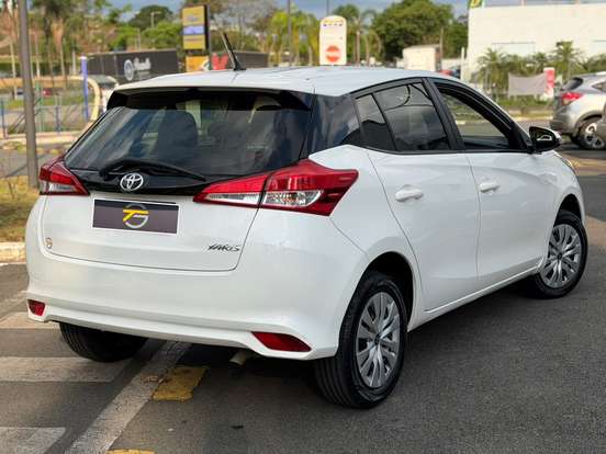 TOYOTA-YARIS-1.5 16V FLEX SEDAN XL LIVE MULTIDRIVE TOYOTA-YARIS-2021