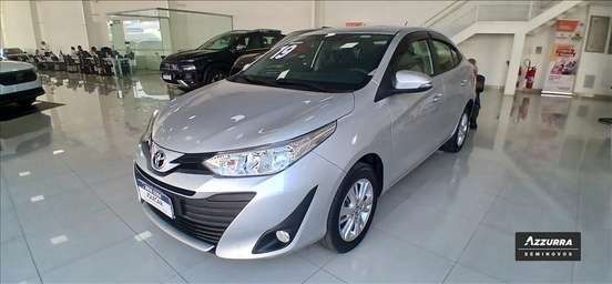 TOYOTA-YARIS-2018