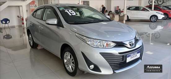 TOYOTA-YARIS-2018