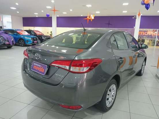 TOYOTA-YARIS-2024