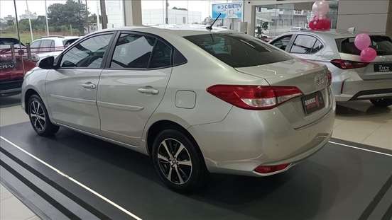TOYOTA-YARIS-2020