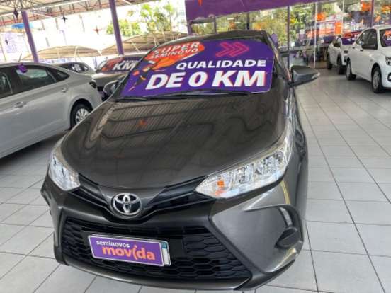 TOYOTA-YARIS-2024