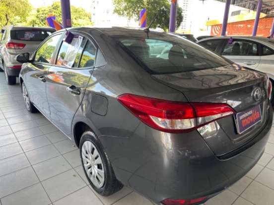 TOYOTA-YARIS-2024