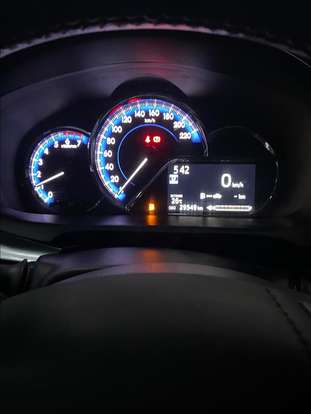 TOYOTA-YARIS-2021