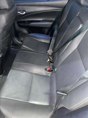 TOYOTA-YARIS-2021