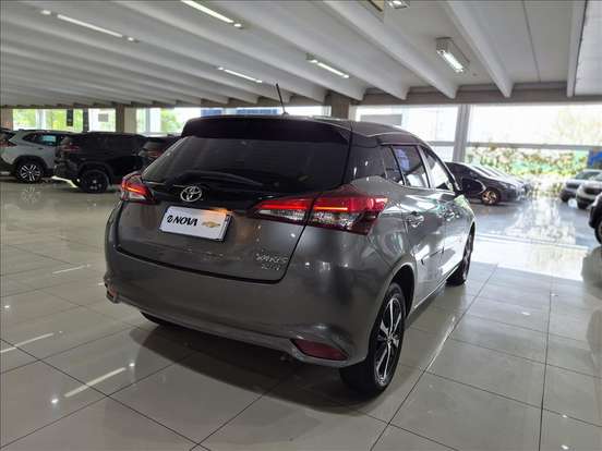 TOYOTA-YARIS-2019