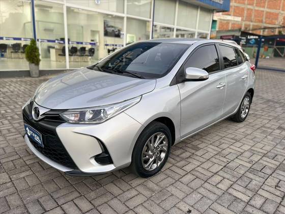 TOYOTA YARIS 1.5 16V FLEX XS CONNECT MULTIDRIVE