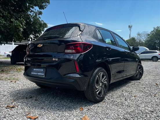TOYOTA-YARIS-2021