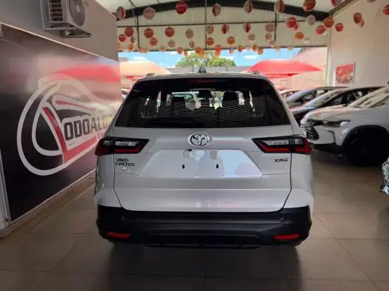 TOYOTA-YARIS CROSS-2026