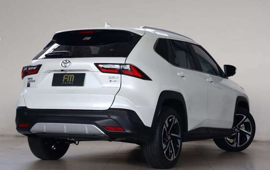 TOYOTA-YARIS CROSS-2026