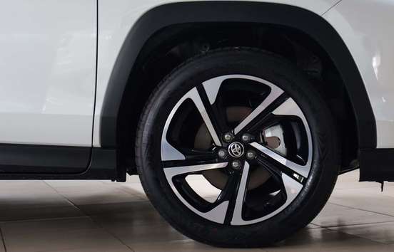 TOYOTA-YARIS CROSS-2026