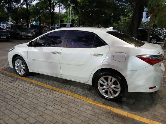 TOYOTA-COROLLA-2017