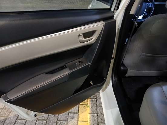 TOYOTA-COROLLA-2017