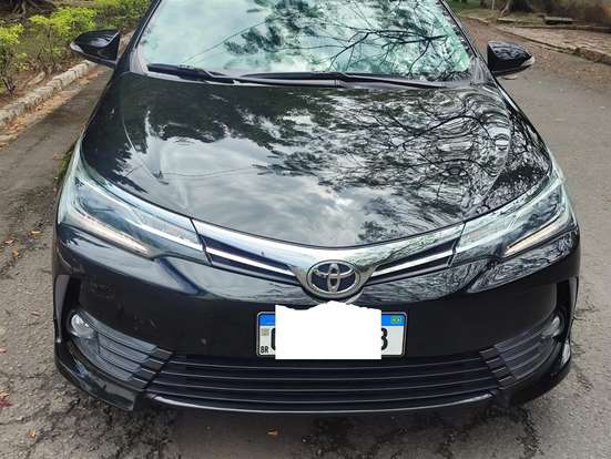 TOYOTA-COROLLA-2018