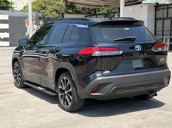 TOYOTA-COROLLA CROSS-2024