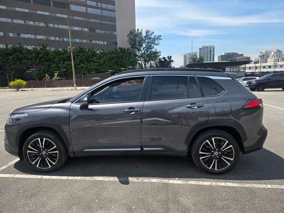 TOYOTA-COROLLA CROSS-2024