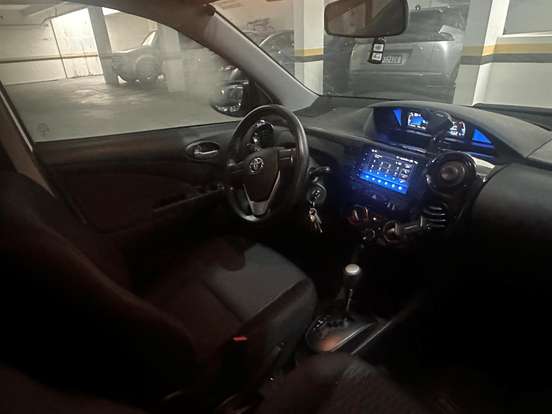TOYOTA-ETIOS-2018