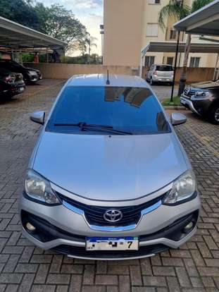 TOYOTA-ETIOS-2017