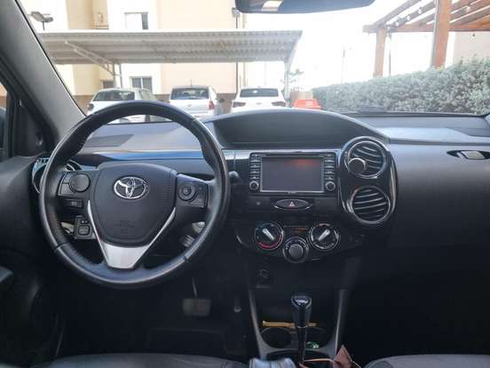TOYOTA-ETIOS-2017