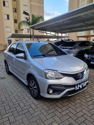 TOYOTA-ETIOS-2017