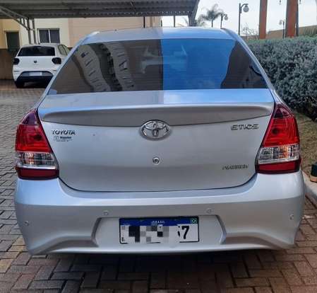 TOYOTA-ETIOS-2017