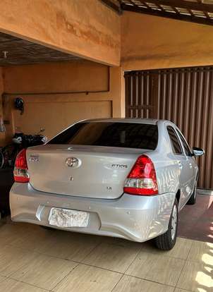 TOYOTA-ETIOS-2018