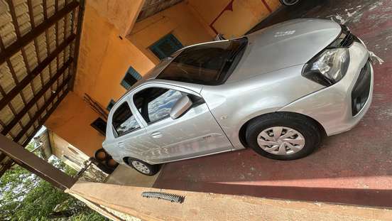 TOYOTA-ETIOS-2018