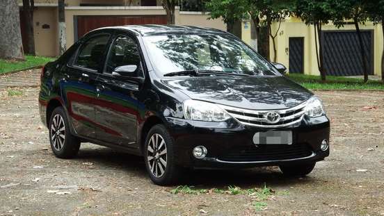 TOYOTA-ETIOS-2016