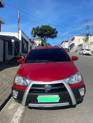 TOYOTA-ETIOS CROSS-2017