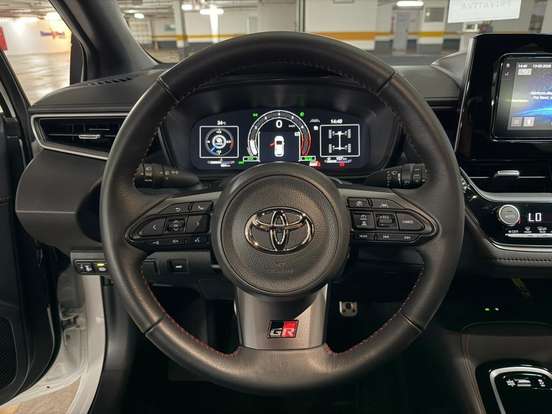 TOYOTA-GR COROLLA-2024