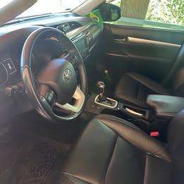 TOYOTA-HILUX-2017
