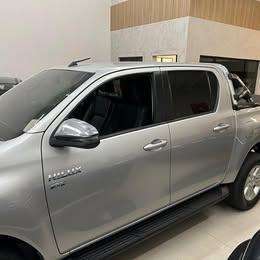 TOYOTA-HILUX-2017