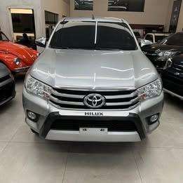 TOYOTA-HILUX-2017
