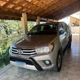 TOYOTA-HILUX-2017