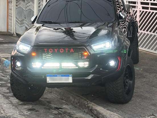 TOYOTA-HILUX-2.8 SRX 4X4 CD 16V DIESEL 4P AUTOMÁTICO TOYOTA-HILUX-2018
