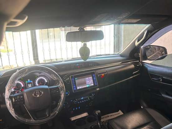 TOYOTA-HILUX-2.8 SRX 4X4 CD 16V DIESEL 4P AUTOMÁTICO TOYOTA-HILUX-2018
