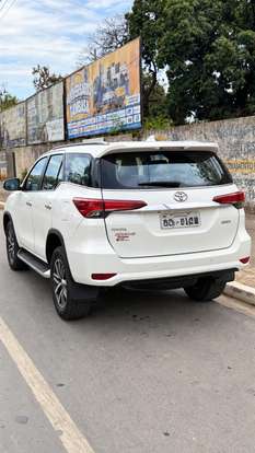 TOYOTA-HILUX SW4-2018