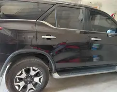 TOYOTA HILUX SW4 2.8 SRX DIAMOND 4X4 7 LUGARES 16V TURBO INTERCOOLER DIESEL 4P AUTOMÁTICO TOYOTA HILUX SW4 2.8 SRX DIAMOND 4X4 7 LUGARES 16V TURBO INTERCOOLER DIESEL 4P AUTOMÁTICO